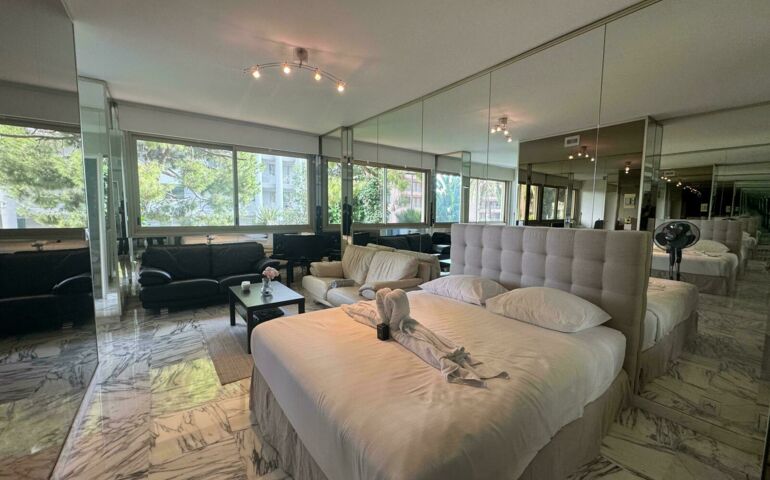 NEW - STUDIO AU LARVOTTO